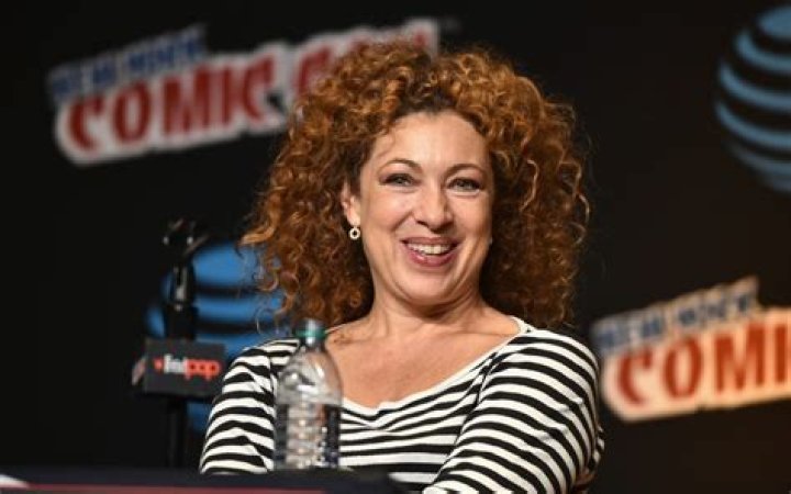 Alex Kingston Net Worth - Wiki, Age, Weight and Height, Relationships, Family, and More