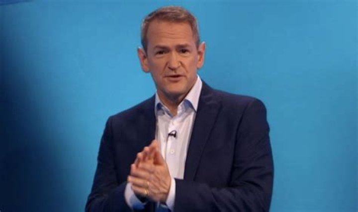 Alexander Armstrong Bio (Wiki) 