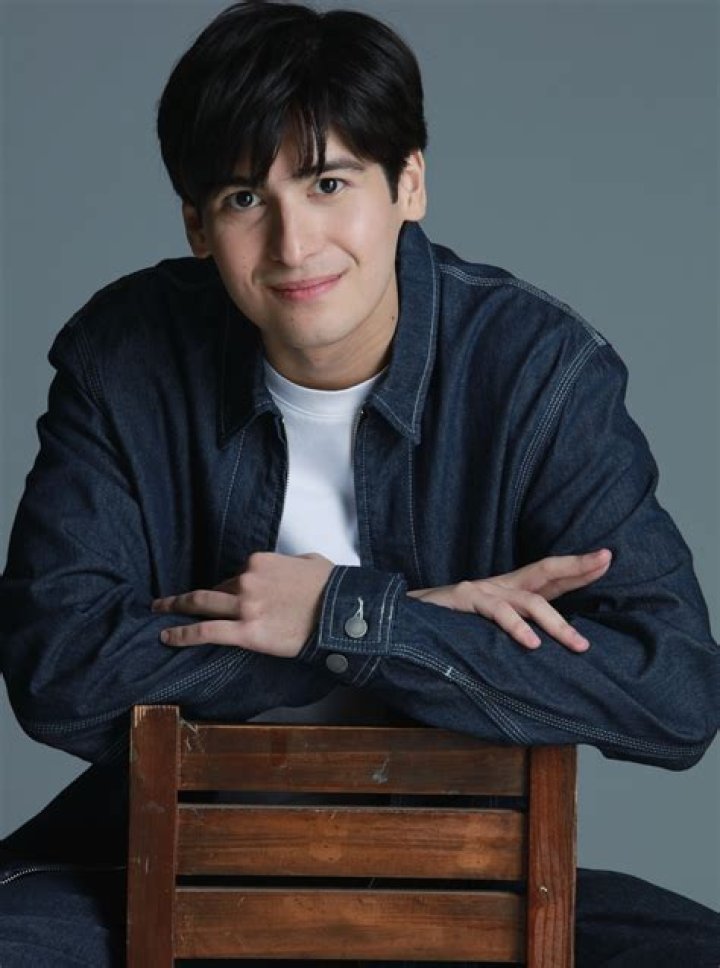 Alonzo Muhlach Bio (Wiki) 