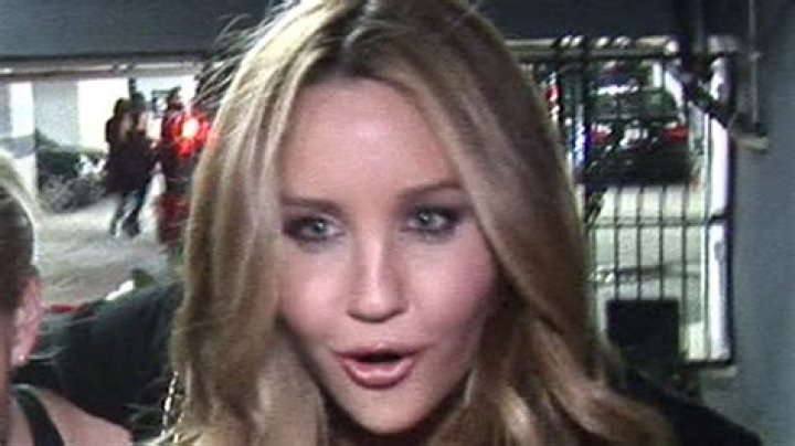 Amanda Bynes had another hit & run. Is she going to get her license taken away finally?