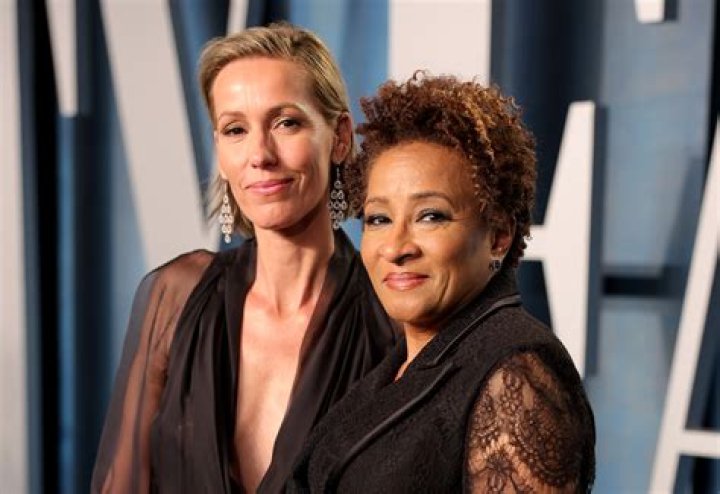 Are lesbian couple Alex Niedbalski and Wanda Sykes still married?