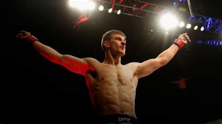 Arnold Allen Wife – Is He Married? Religion Ethnicity And Family