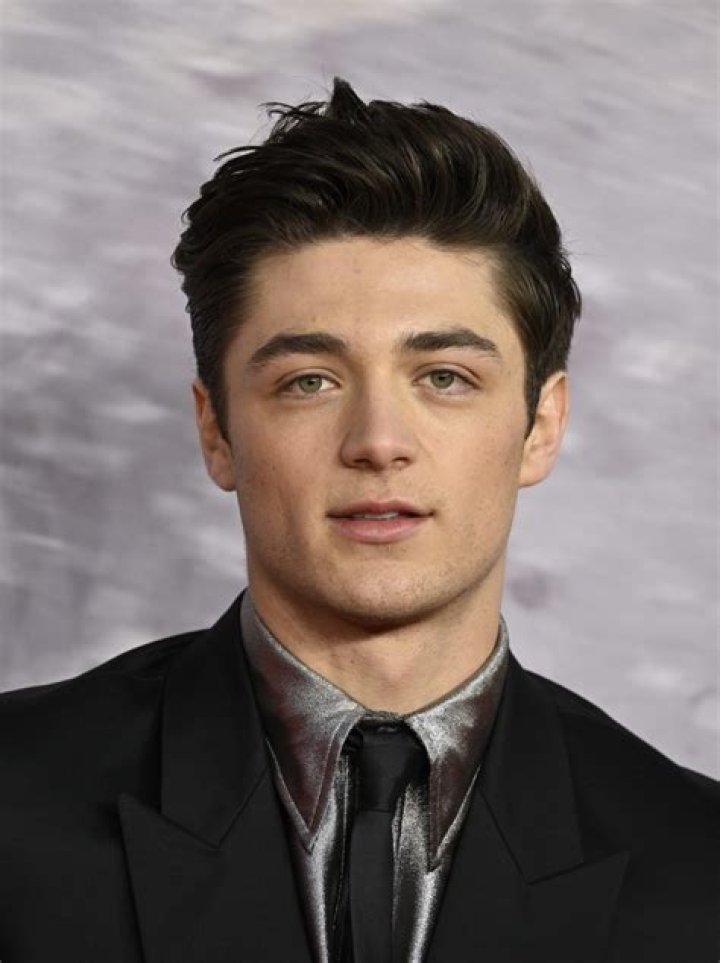 Asher Angel Net Worth - Wiki, Age, Weight and Height, Relationships, Family, and More