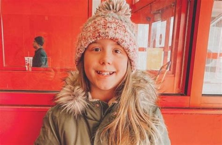 Aubree Skye Lind-Deboer is the daughter of Chelsea Houska and Adam Lind.