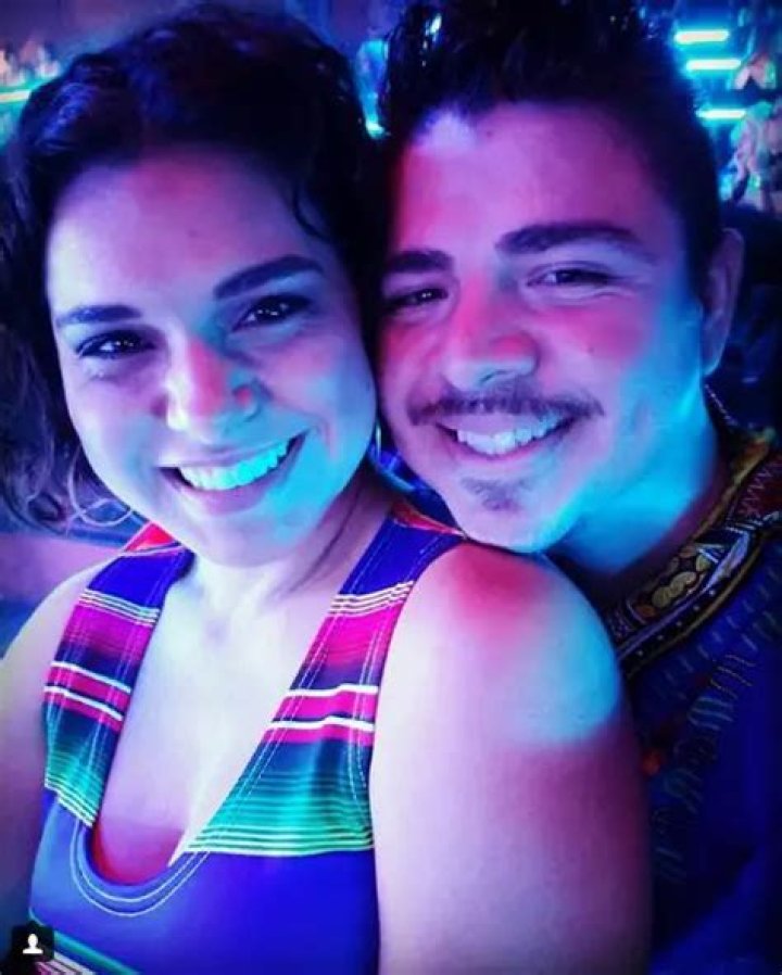 Belen De Leon Wiki, Age, Salary, Net Worth, Married, Husband