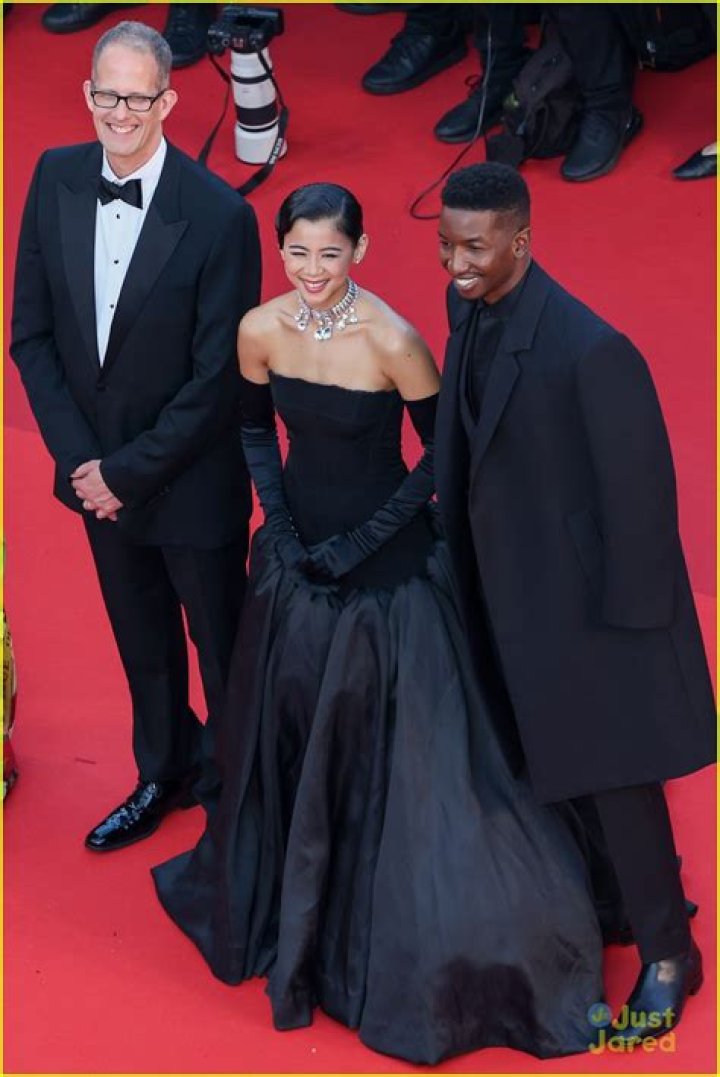 bitchy | “Elvis” Red Carpet – The 75th Annual Cannes Film Festival