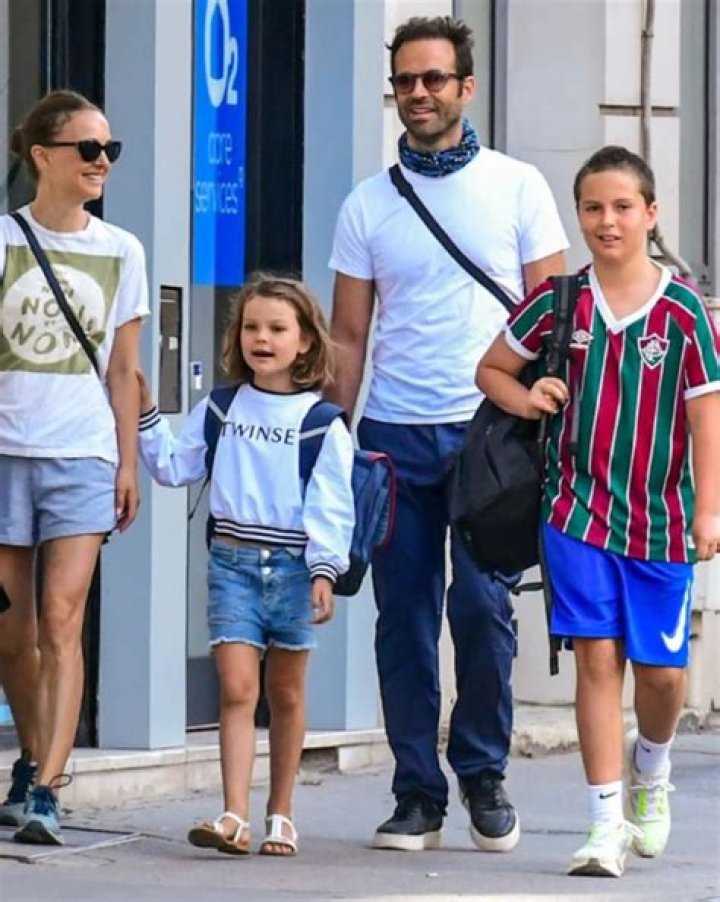 bitchy | Natalie Portman watches a football match in Paris amid the headlines surrounding her husband Benjamin Millepied’s affair!