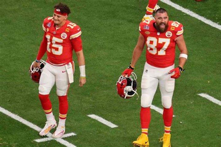 bitchy | Travis Kelce and Patrick Mahones touch down ahead of their game against the NY Jets