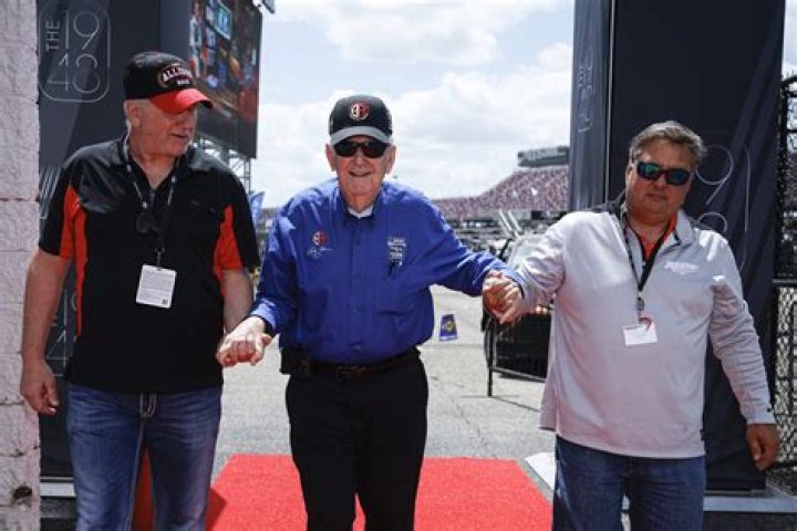 Bobby Allison Net Worth - Wiki, Age, Weight and Height, Relationships, Family, and More