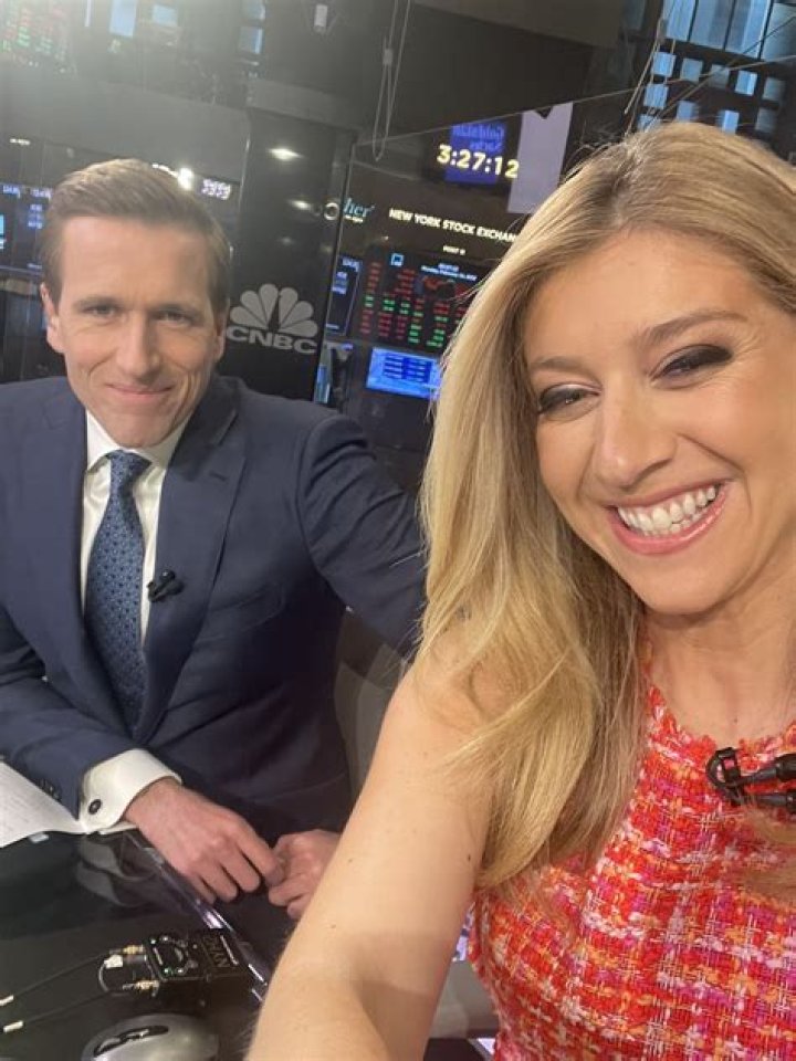 Boyfriend Turned To Husband! CNBC’s Anchor Sara Eisen Married To Bloomberg TV Editor Matthew Levine