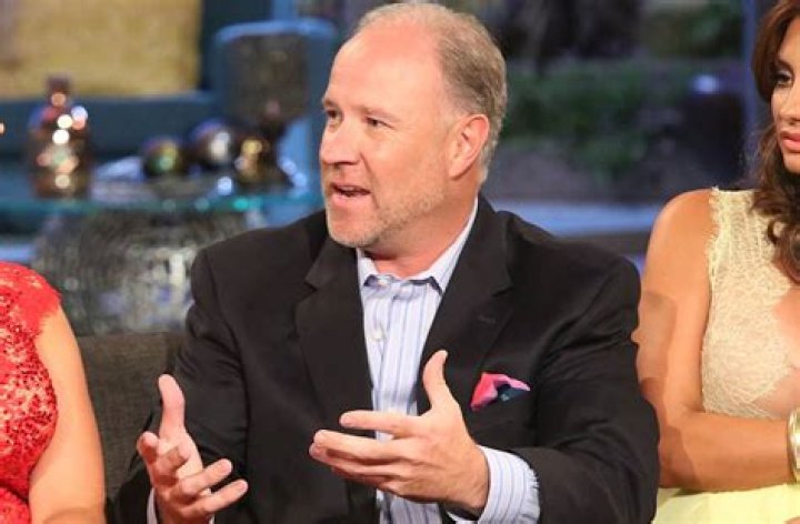 Brooks Ayers apologizes for faking documents, won’t admit faking cancer