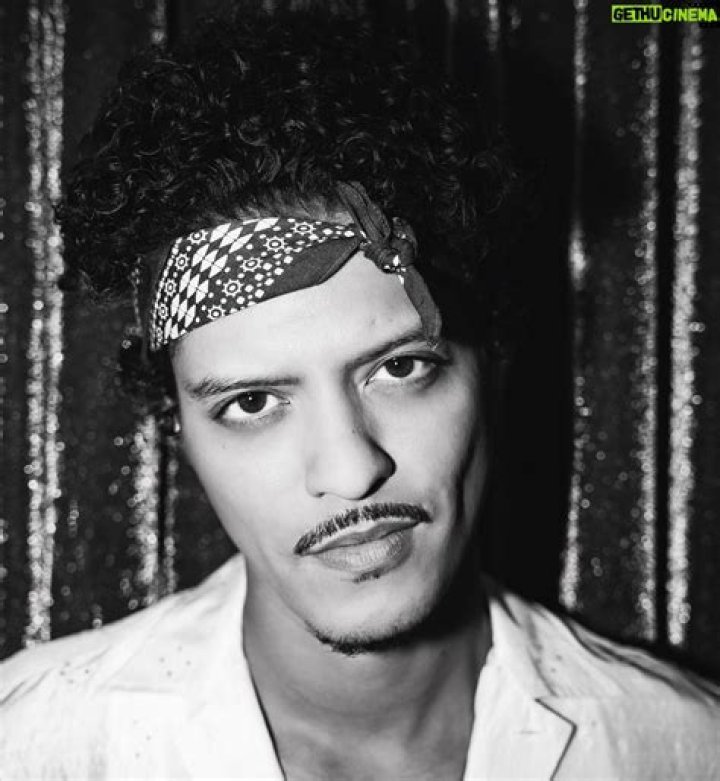 Bruno Mars Bio (Wiki) 