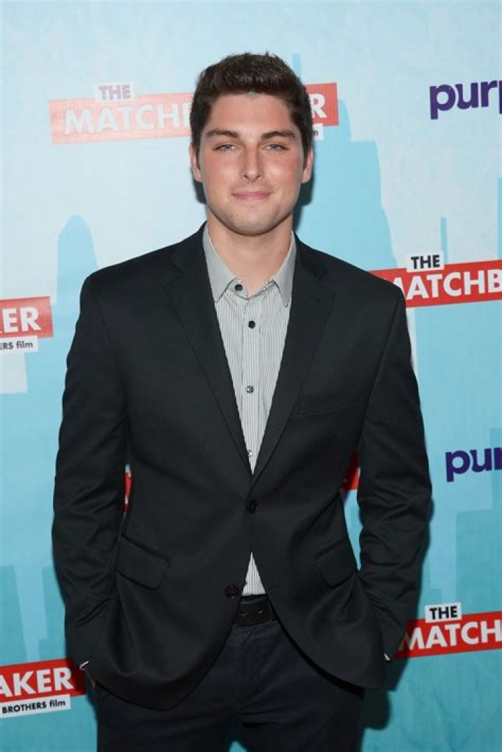 Cameron McKendry Net Worth - Wiki, Age, Weight and Height, Relationships, Family, and More