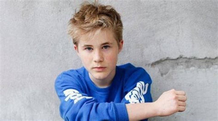 Casey Simpson Bio (Wiki) 