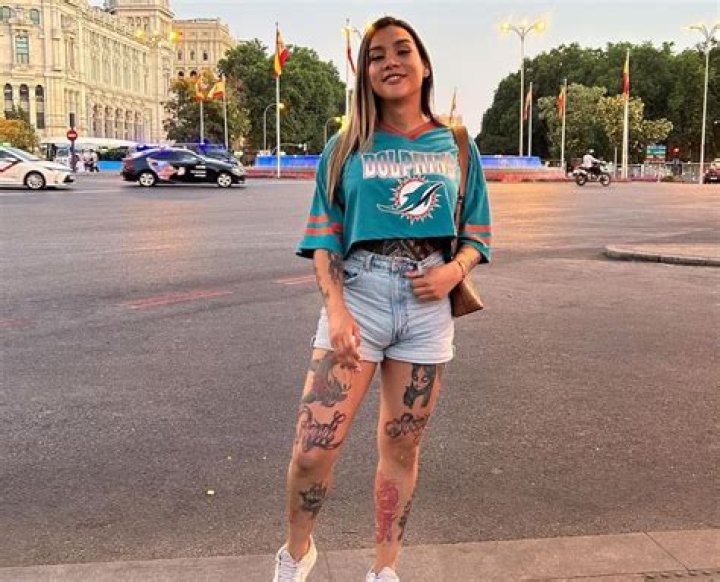 Cele|bitchy | awe-medium-caputojpg-f1eb9a2c5fc47bab_edited-1