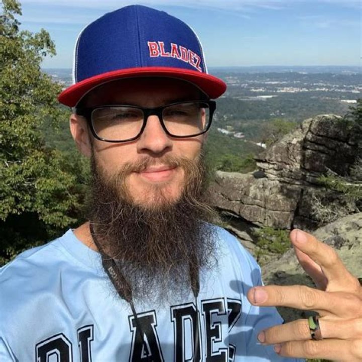 Christian Ponder Bio (Wiki) 