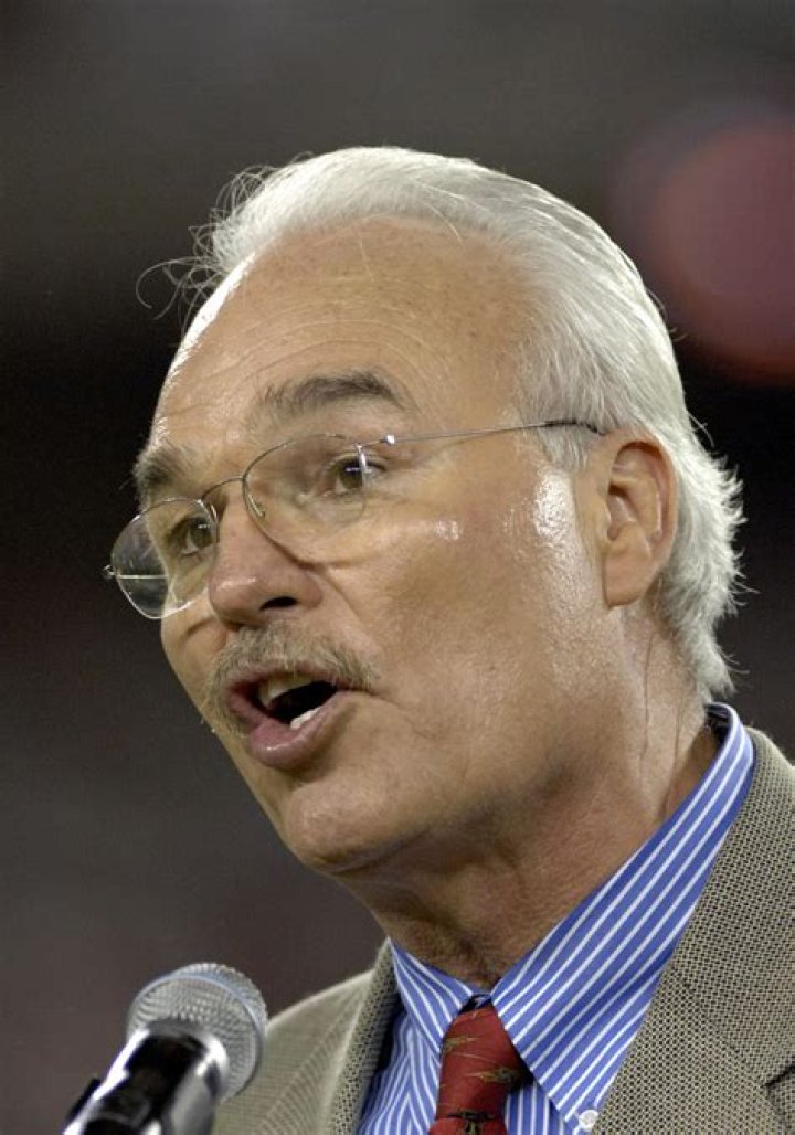 Dan Dierdorf Net Worth - Wiki, Age, Weight and Height, Relationships, Family, and More