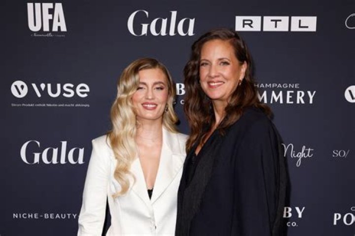 Dana Marie Carlsen Schweiger Bio (Wiki) 