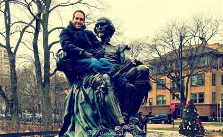 Did Liv Tyler & Justin Theroux ‘rack up alone time on & off the set’?