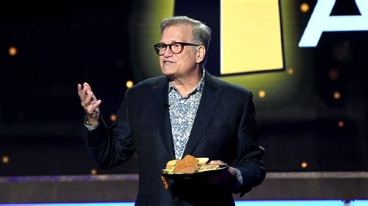 	Drew Carey’s accountant told him to stop paying for people’s meals during the strike	