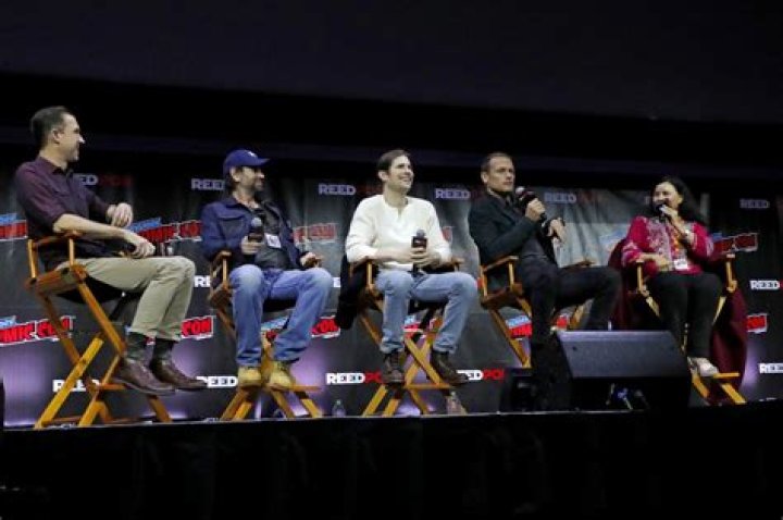 Duncan Lacroix Net Worth - Wiki, Age, Weight and Height, Relationships, Family, and More