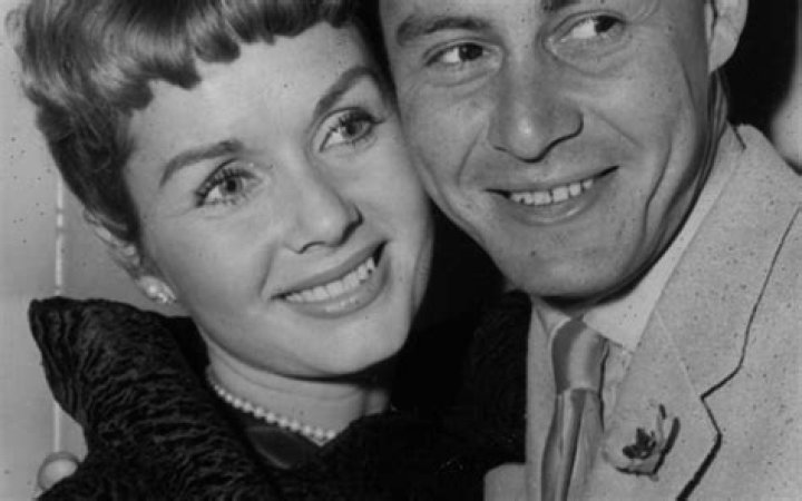 Eddie Fisher Net Worth - Wiki, Age, Weight and Height, Relationships, Family, and More