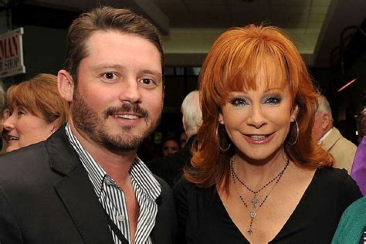 Elisa Gayle Ritter marriage to Narvel Blackstock and relationship details here! Who are they dating now? Did they remarry?