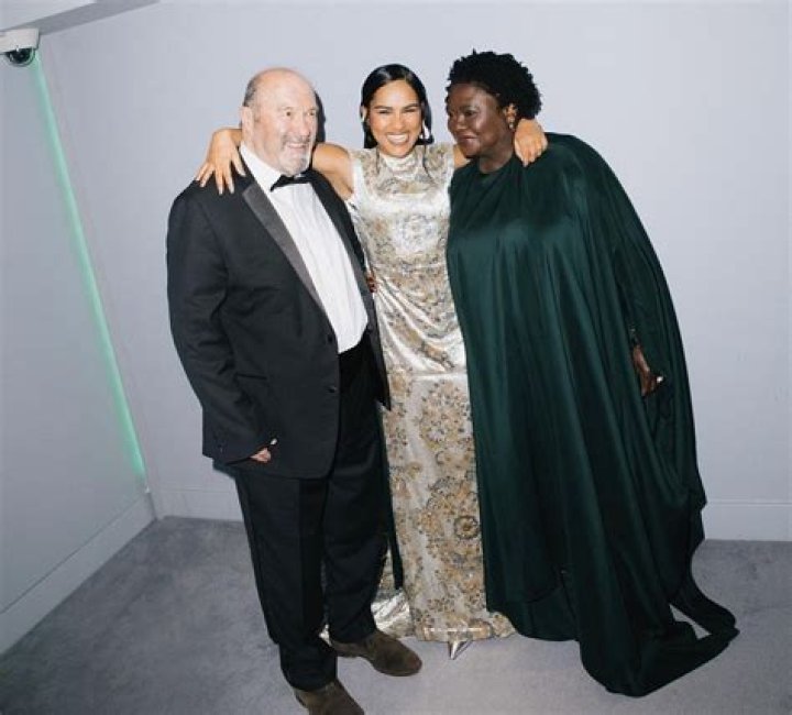 Elizabeth Lail Parents: Meet Kay Lurene And Dean Franklin Siblings And Ethnicity