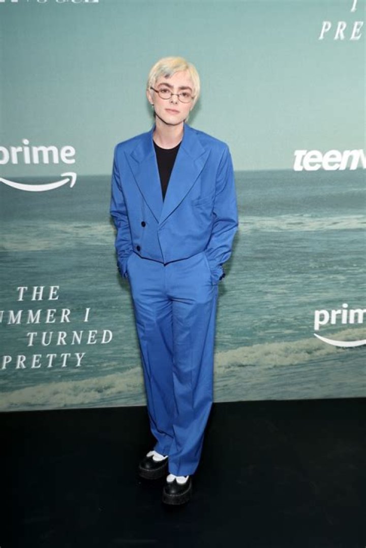 Elsie Fisher Net Worth - Wiki, Age, Weight and Height, Relationships, Family, and More