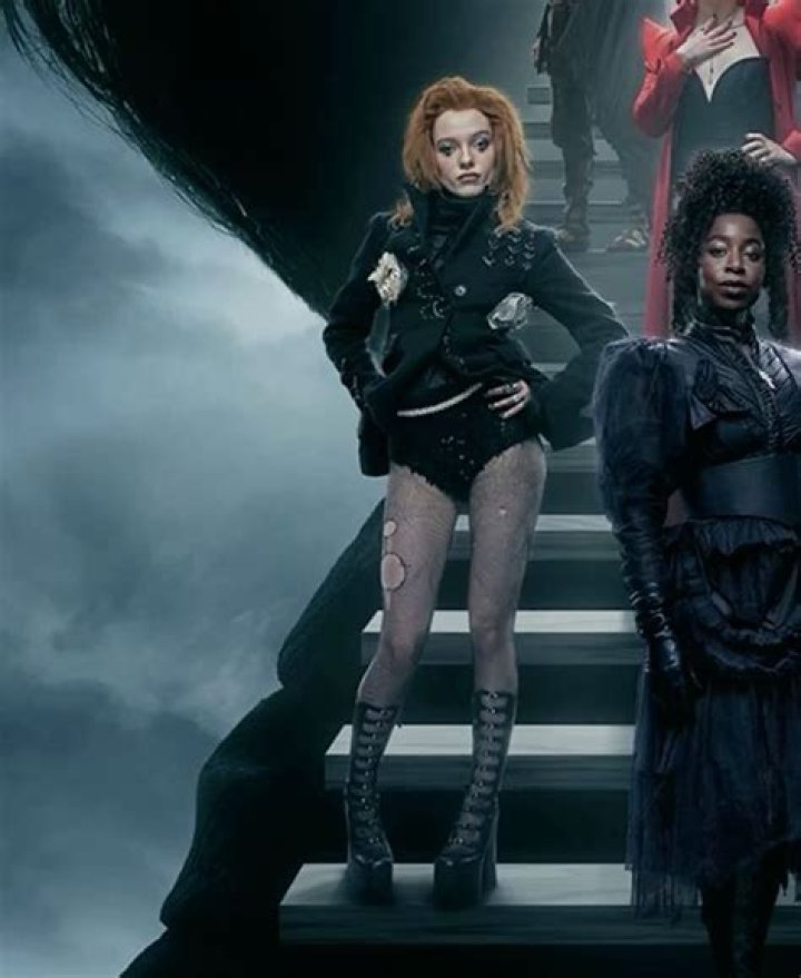 Esme Creed Bio (Wiki) 