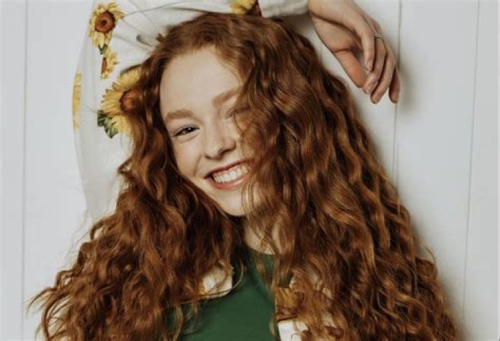 Firefly Lane interview with season 2 star Kyra Leroux