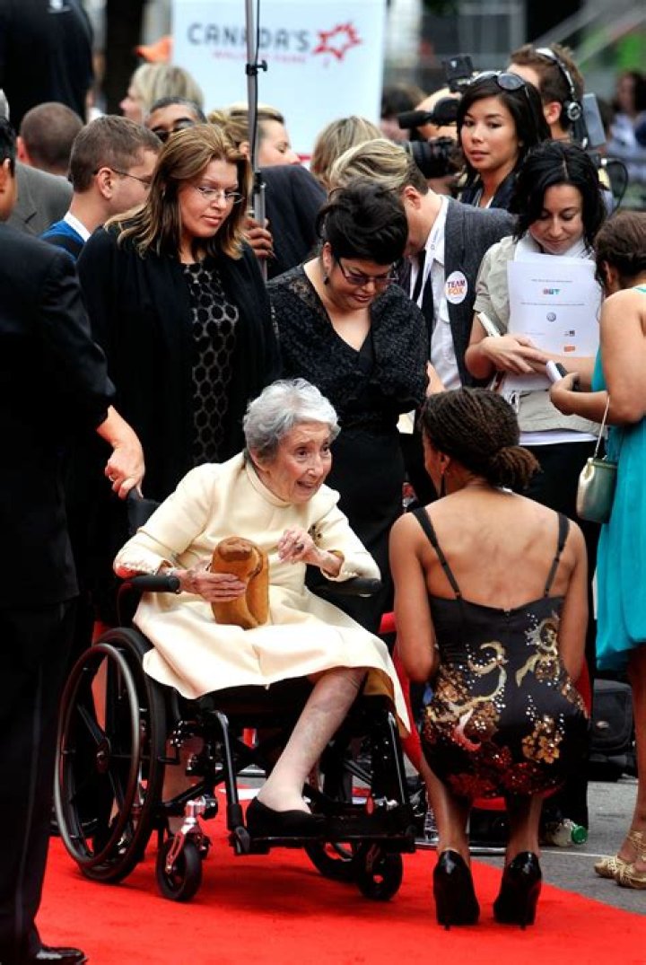 Frances Bay Net Worth - Wiki, Age, Weight and Height, Relationships, Family, and More