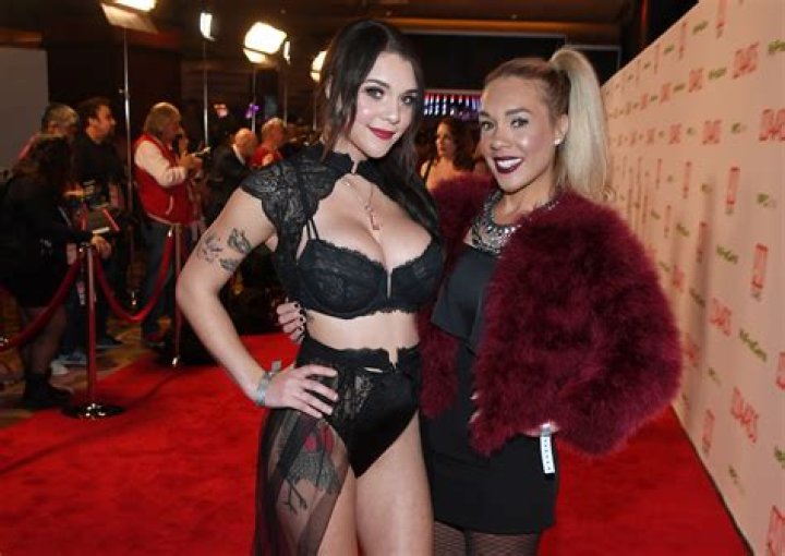 Gabbie Carter Net Worth - Wiki, Age, Weight and Height, Relationships, Family, and More