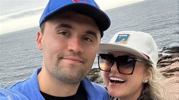 George Robinson Girlfriend 2023 Dating History And Family