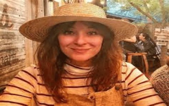 Getting To Know About Isidora Goreshter