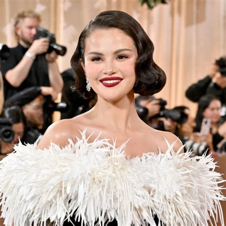 Golden Globes: Selena Gomez 'gossips' about Kylie Jenner and Timothée Chalamet 'rejection'