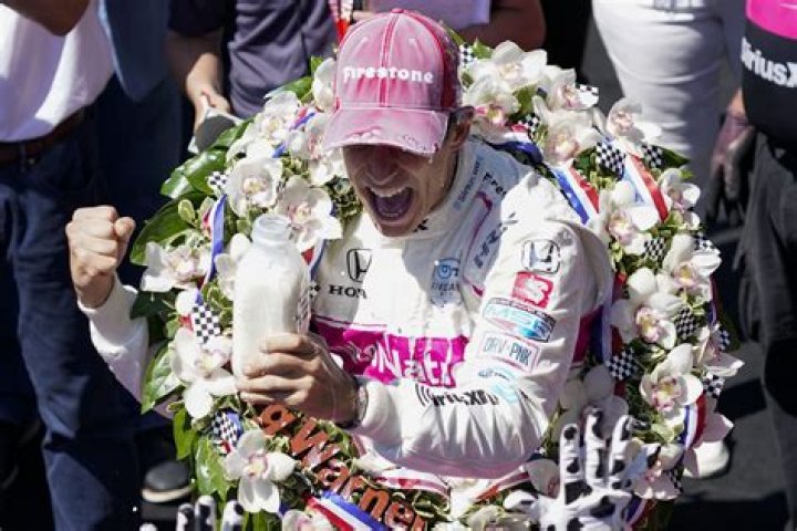 Helio Castroneves Net Worth - Wiki, Age, Weight and Height, Relationships, Family, and More