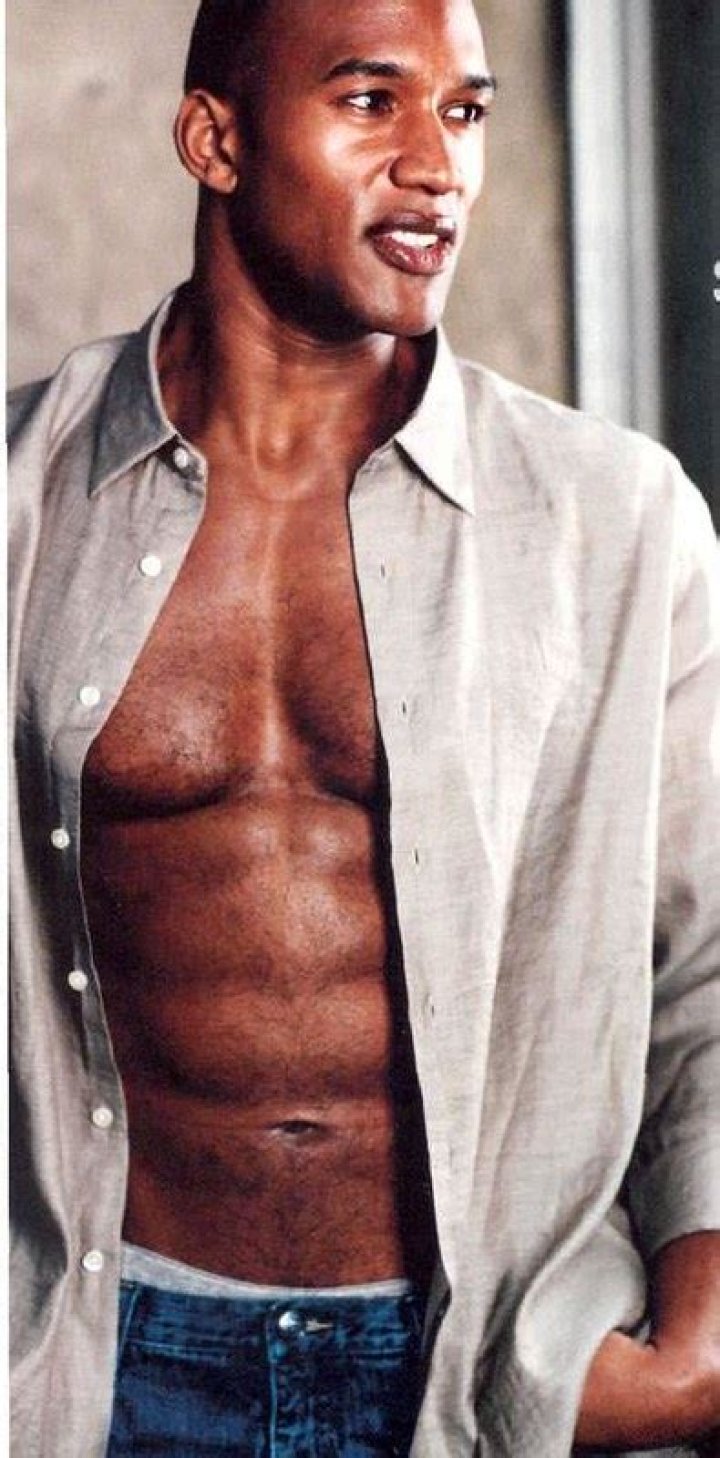 Henry Simmons Bio (Wiki) 