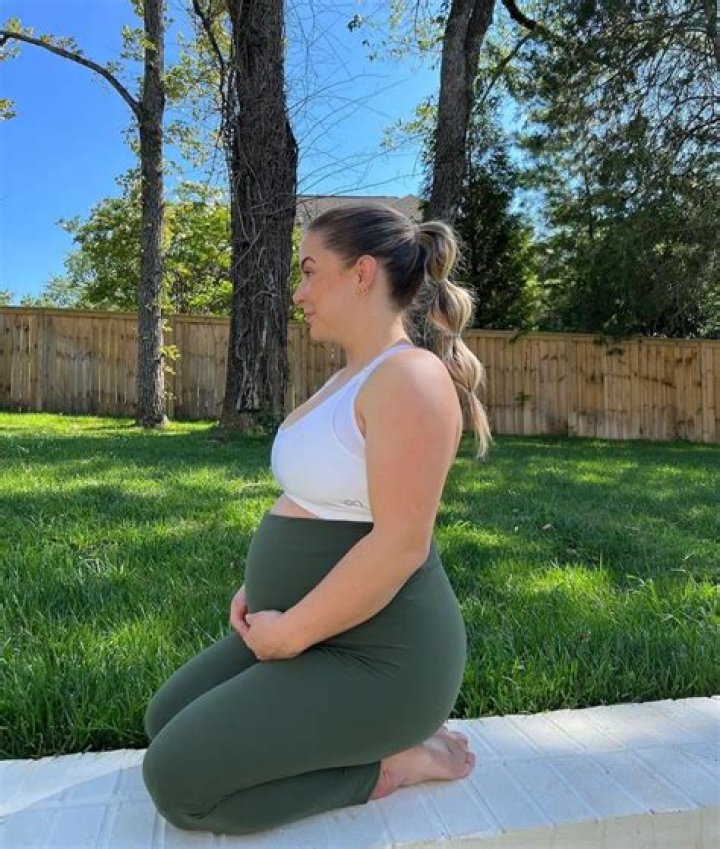 “Hiiii! Big sister reporting for duty!”: Shawn Johnson pregnant with baby no. 2 almost 14 months after having baby Drew!