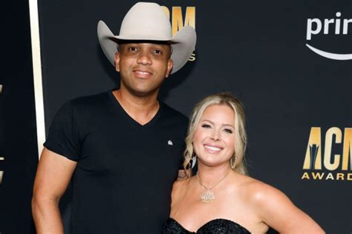 How did Criscilla Anderson and Coffey Anderson celebrated their 12th Wedding Anniversary on Valentine’s Day?