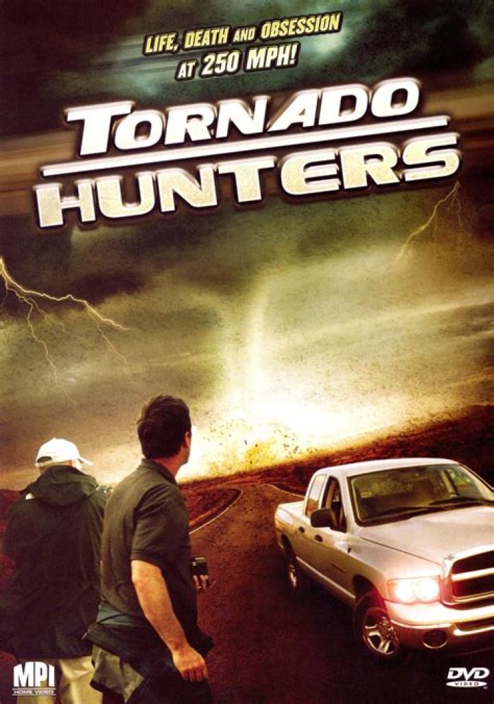 How much do tornado hunters get paid?