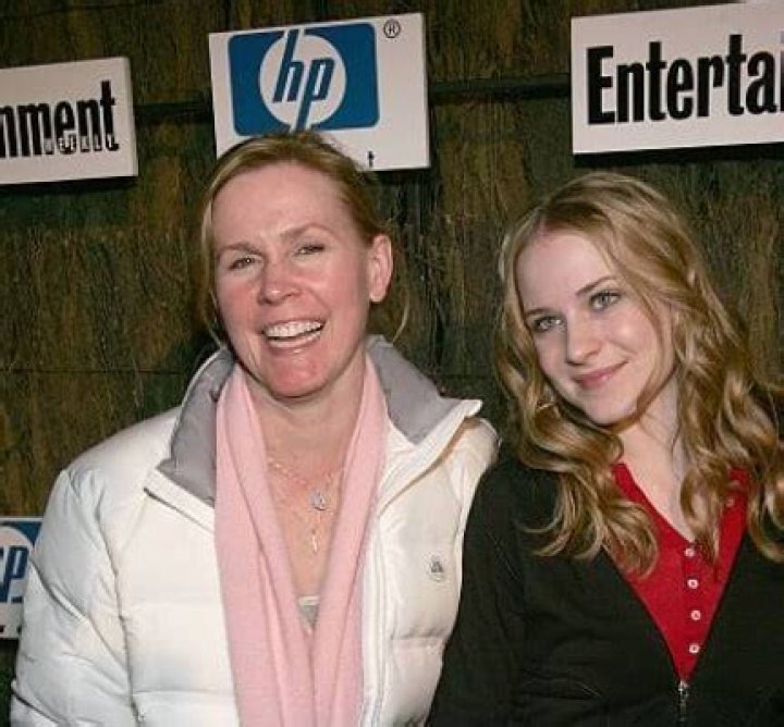 Inside The Life of Sara Lynn Moore - Divorced Ira David Wood III