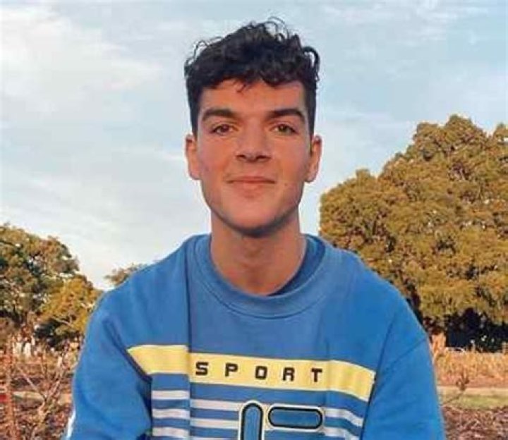 Is Seb Laz Gay? Gender And Sexuality Revealed