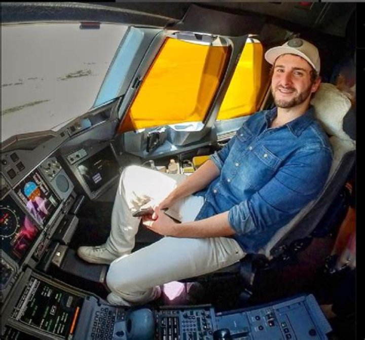 James Asquith Airlines News: Did He Really Buy A380 Aircraft?