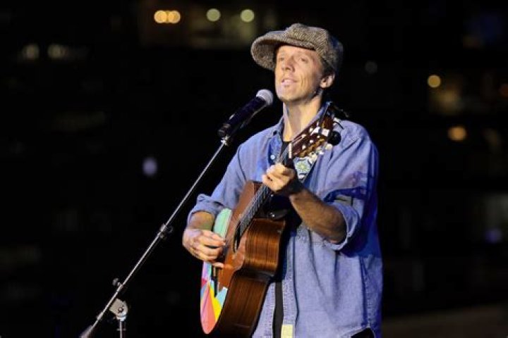 Jason Mraz Net Worth - Wiki, Age, Weight and Height, Relationships, Family, and More
