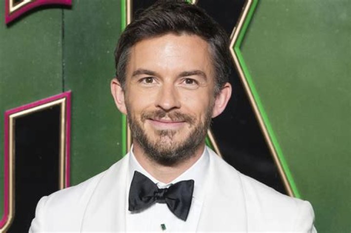 Jonathan Bailey Bio (Wiki) 