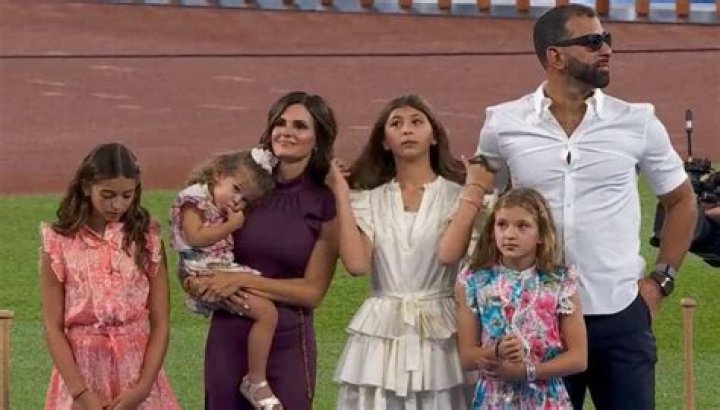 Jose Bautista Family Ethnicity And Religion: Parents Wife And Kids