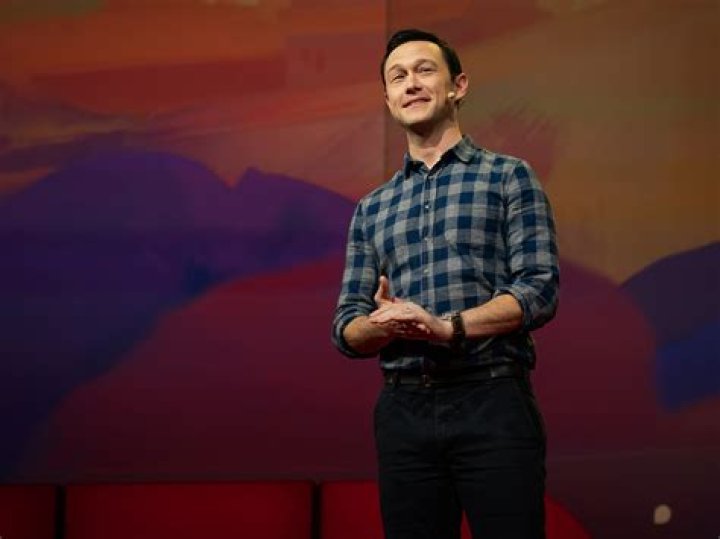 Joseph Gordon Levitt is a hot piece, plus SuperBlaster Quickies Hot Guy Thursday