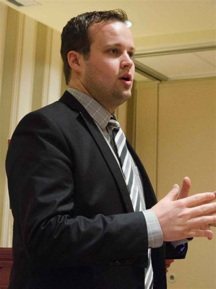 Josh Duggar molested his sisters Jill & Jessa, we know that because of Fox News