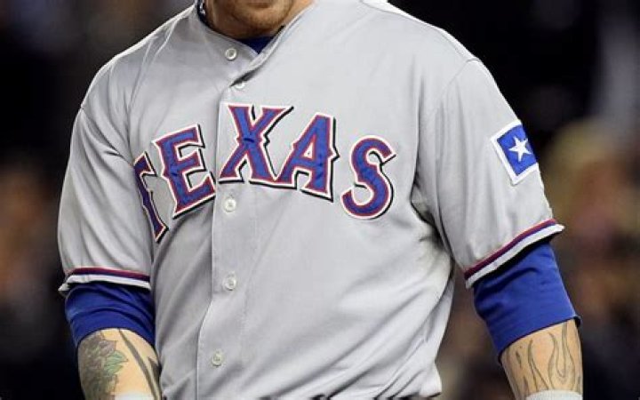Josh Hamilton Net Worth - Wiki, Age, Weight and Height, Relationships, Family, and More